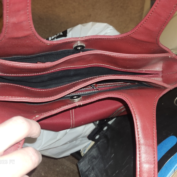 Purse - Picture 3 of 4